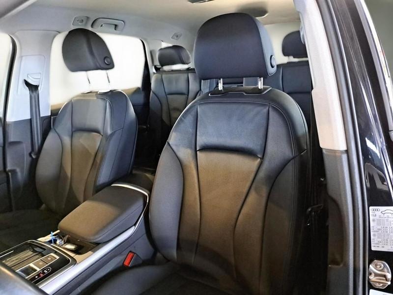 AUDI Q7 3.0 45 TDI MHEV quattro tiptronic Business