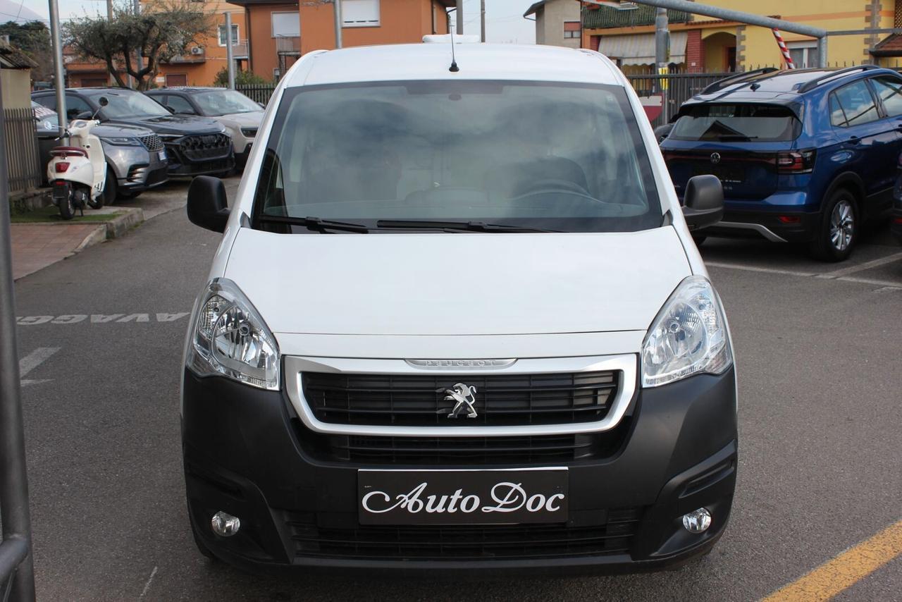 Peugeot Partner L1 BlueHDi 100CV Allestimento trasporto animali da caccia