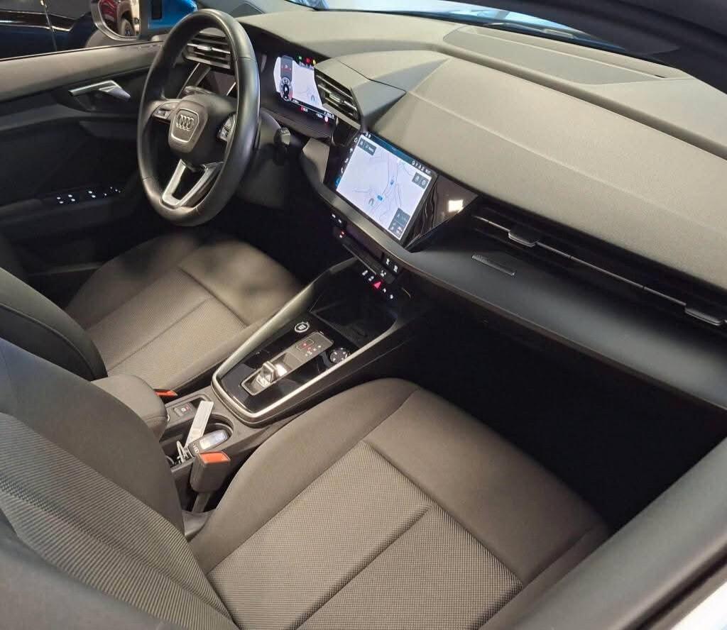 Audi A3 SPB 35 TFSI S tronic line edition tetto panoramico