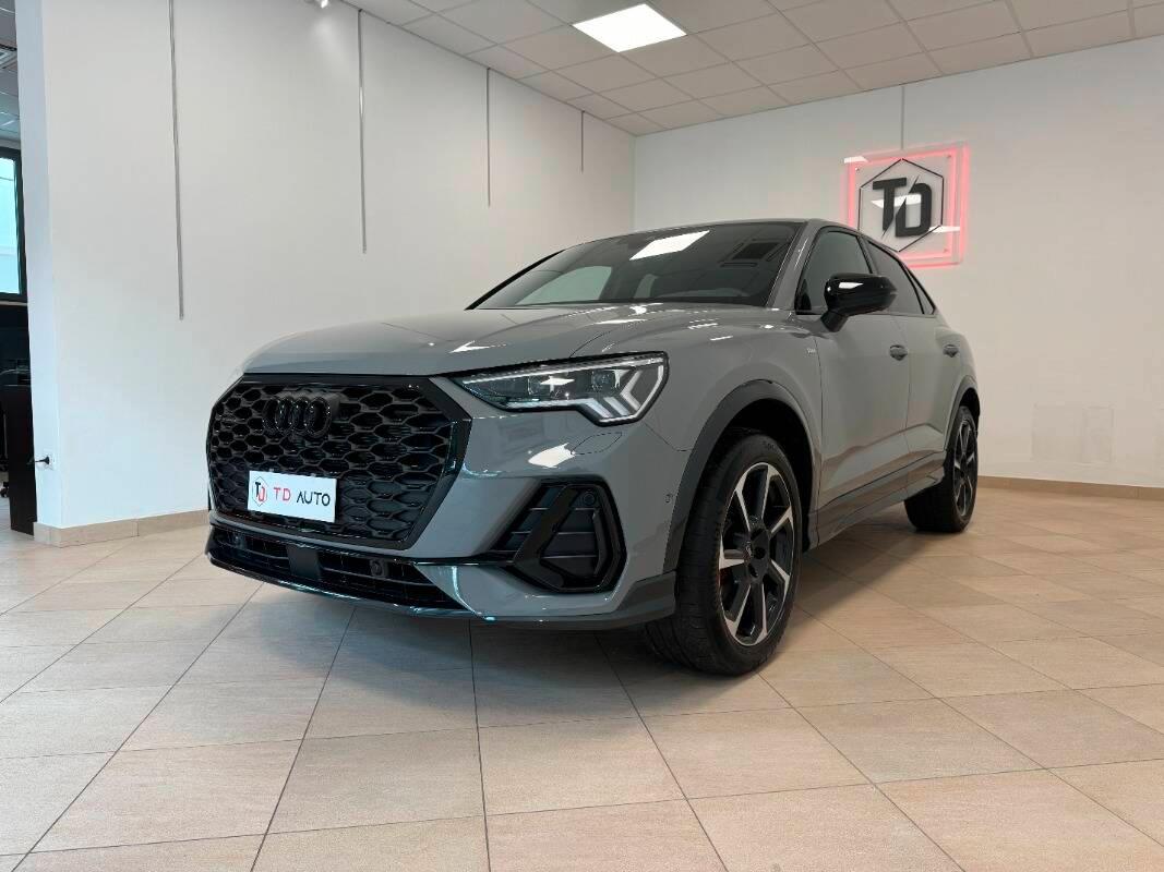 Audi Q3 Sportback Sportback 40TDI 200cv S Line-NARDO-Matrix-Dynamic