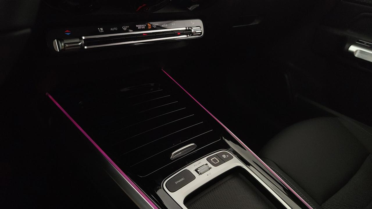 Mercedes-Benz GLB 200 d