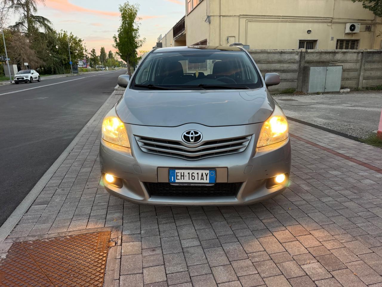Toyota Verso 2.0 D Sol 7 posti