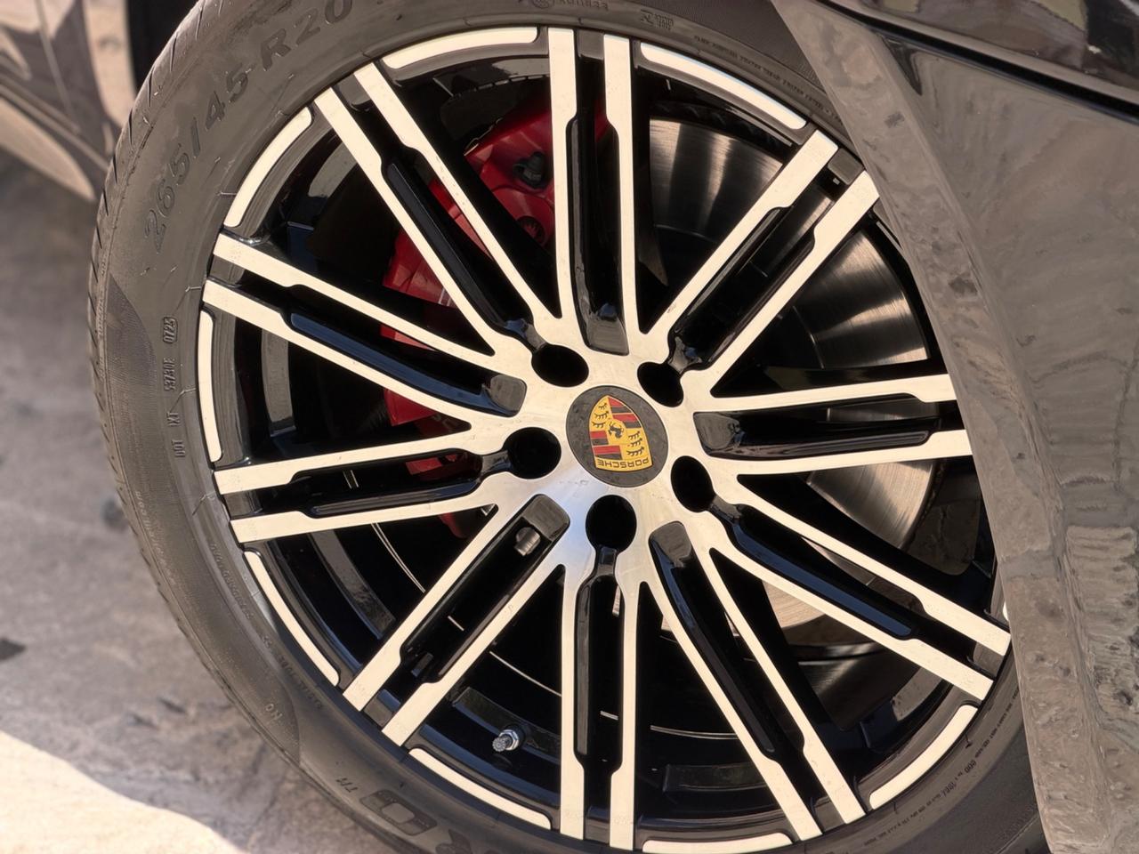 Porsche Macan TURBO 3.6 V6 400 CV PDK BOSE VENTILATI