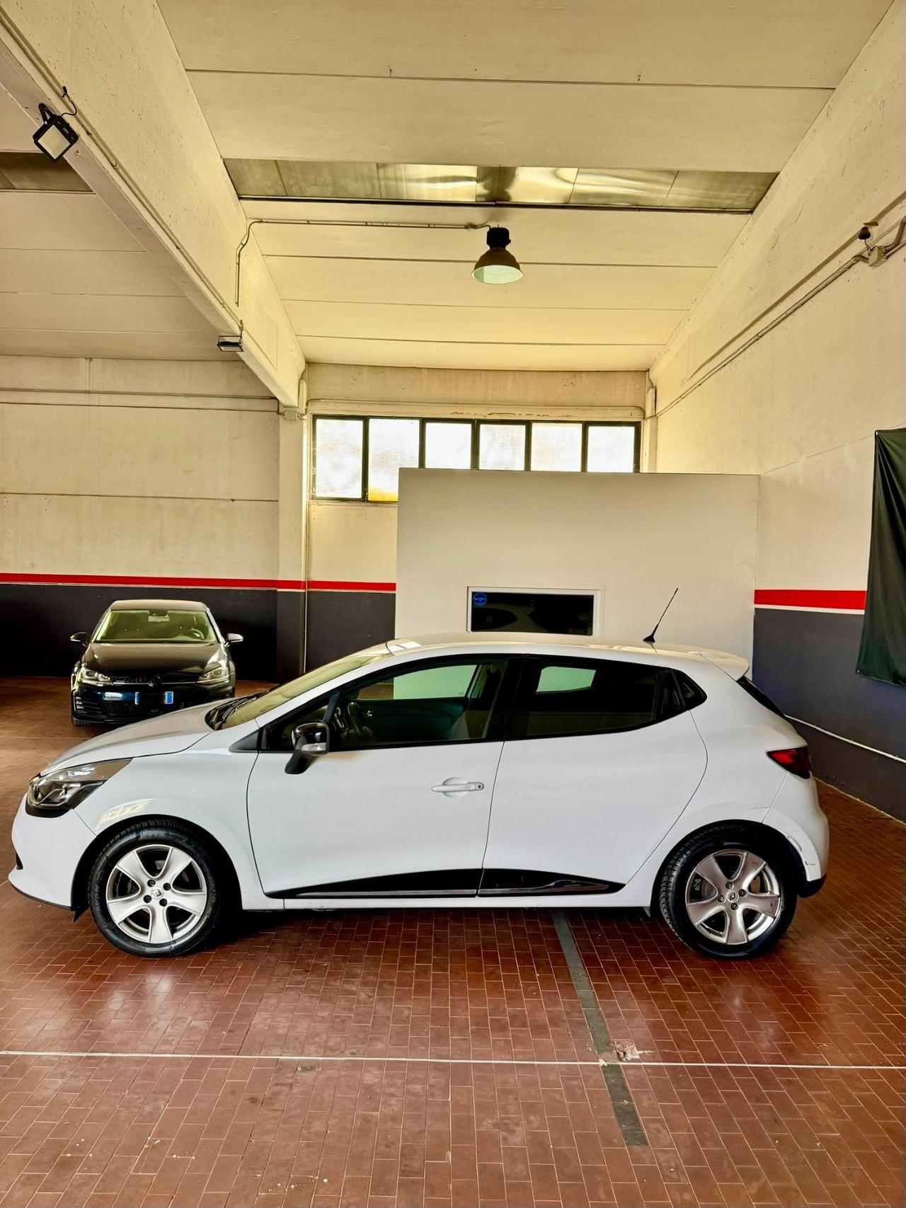 Renault Clio 1.2 75CV 5 porte Live