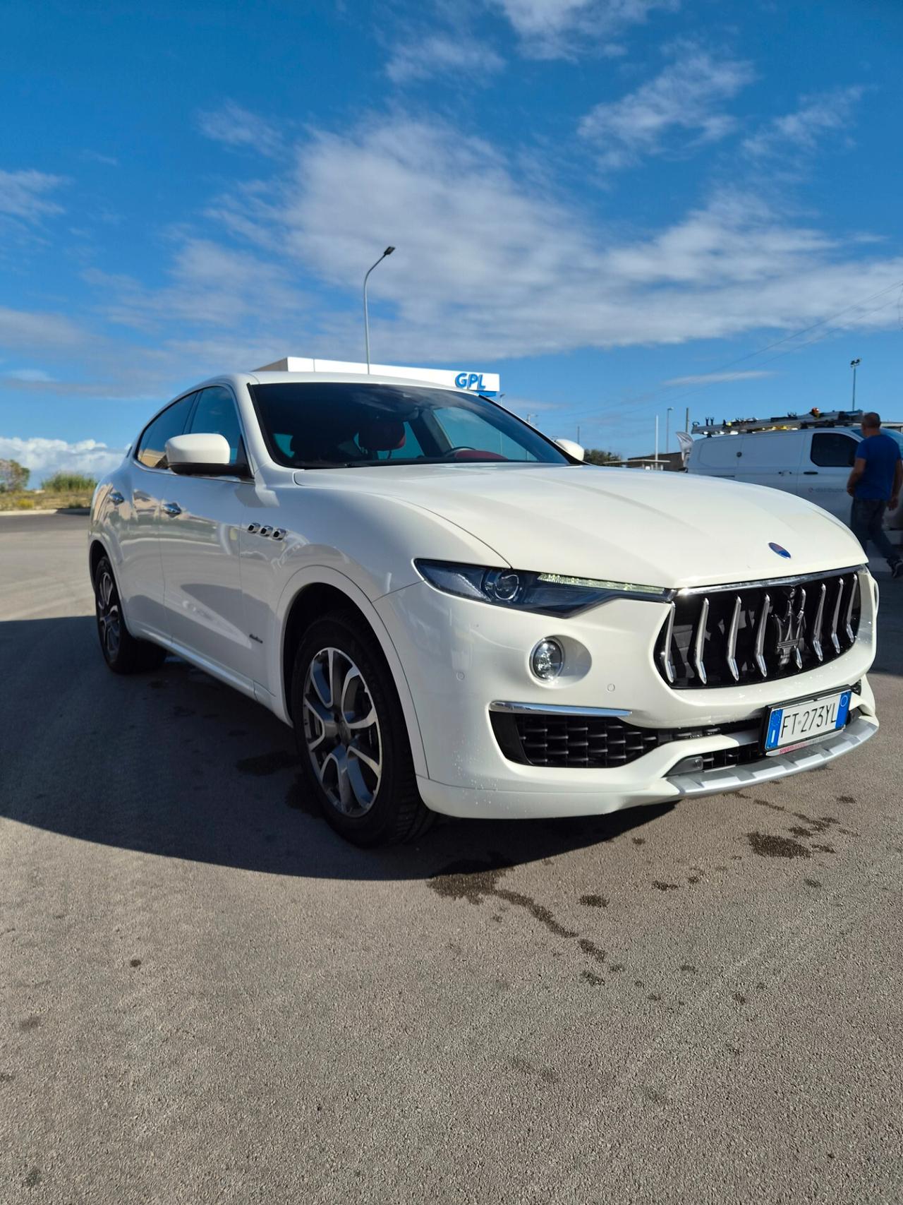Maserati Levante V6 Diesel 275 CV AWD Granlusso TETTO APRIBILE