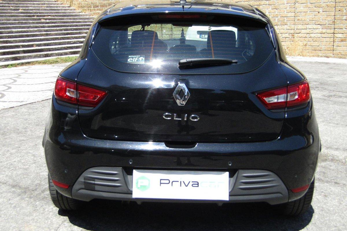 RENAULT Clio TCe 12V 90 CV 5 porte Moschino Intens
