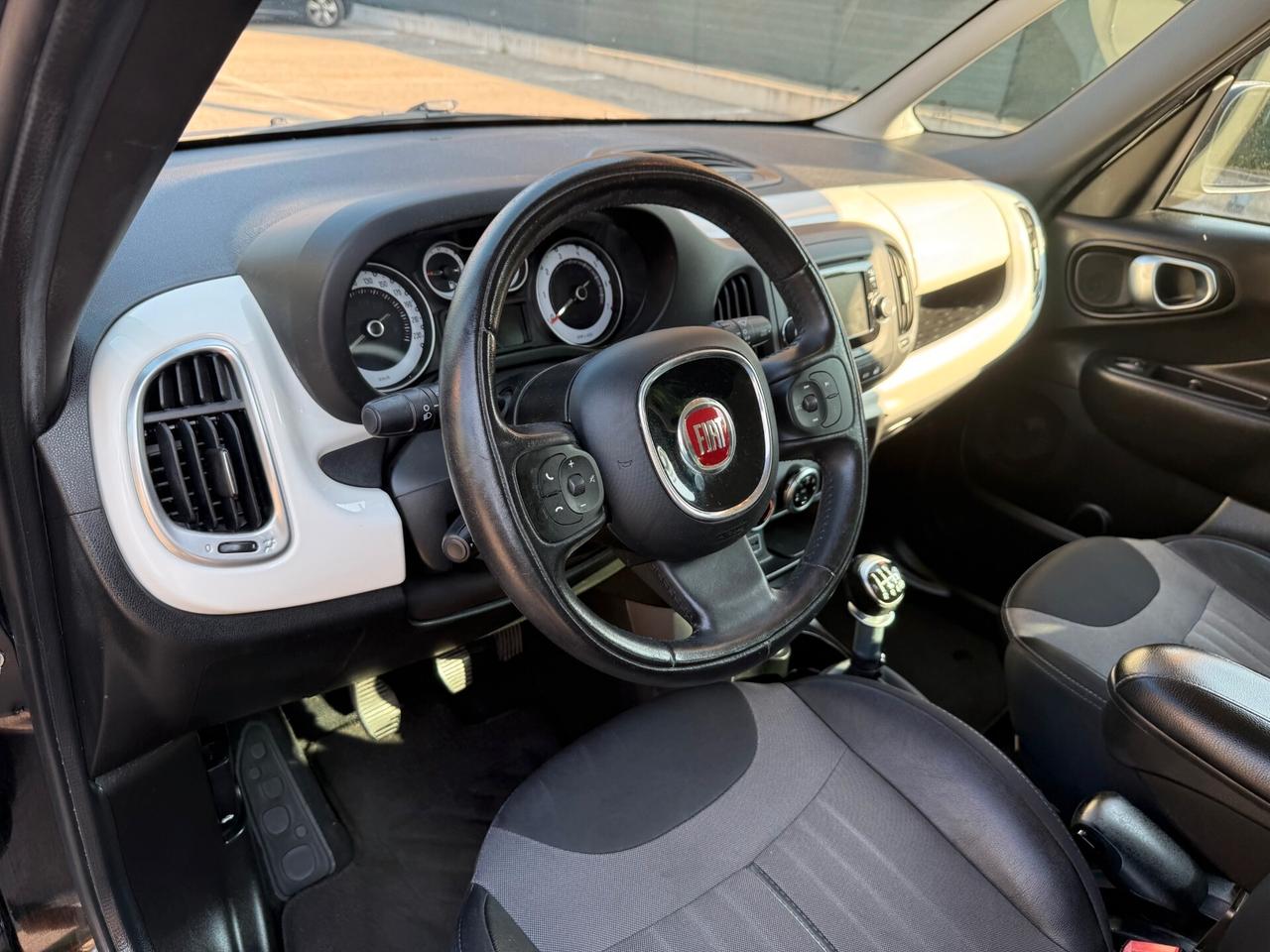 Fiat 500L 1.4 - NEOPATENTATI - NAV. - 12 MESI DI GARANZIA -