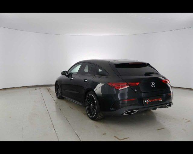 MERCEDES-BENZ CLA 180 Automatic Shooting Brake Premium