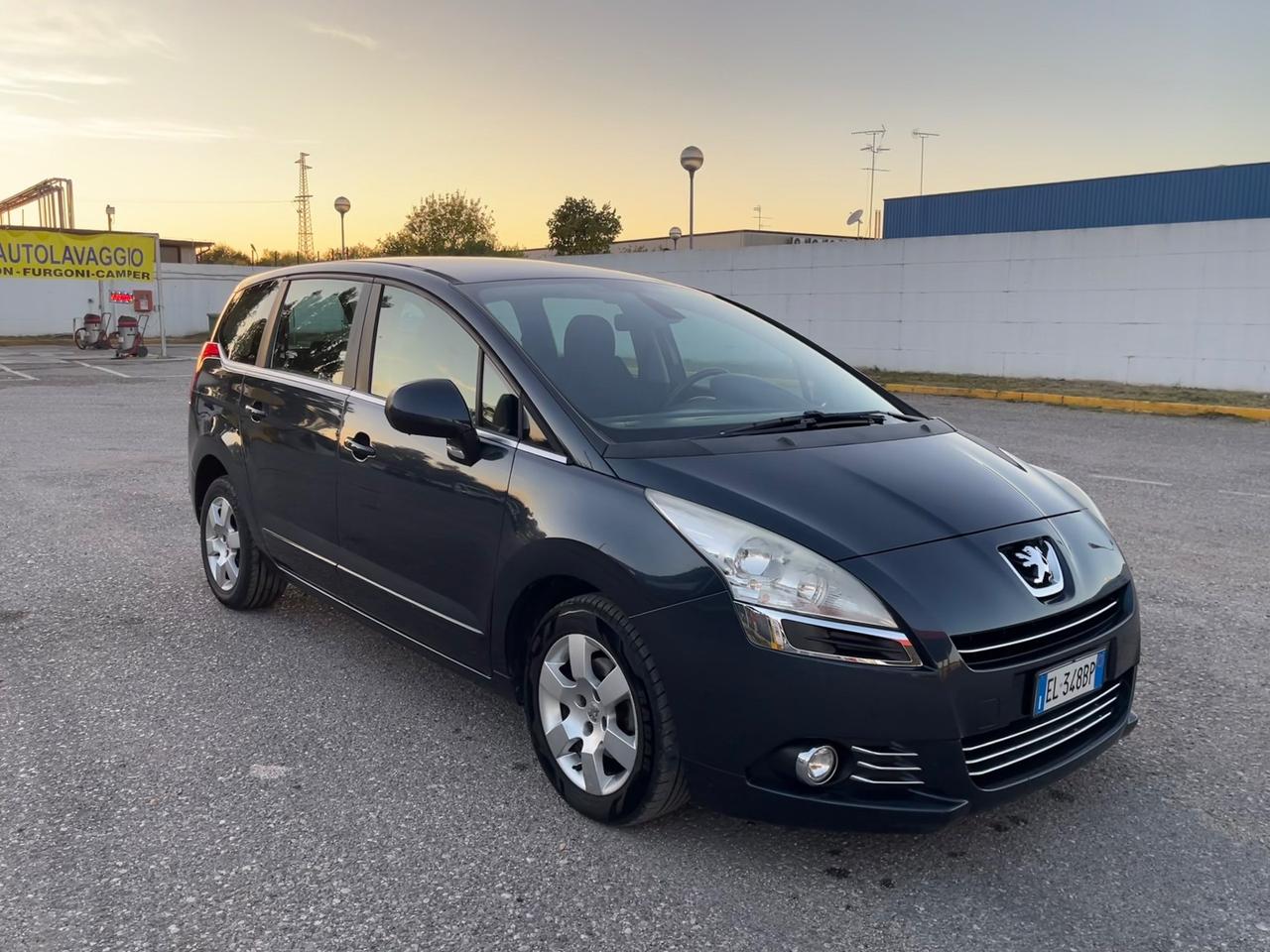 Peugeot 5008 1.6 HDi 112CV Business