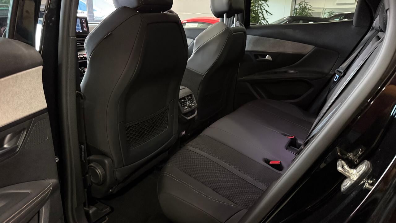 PEUGEOT 3008 1.5 131 CV GT PACK TETTO APRIBILE
