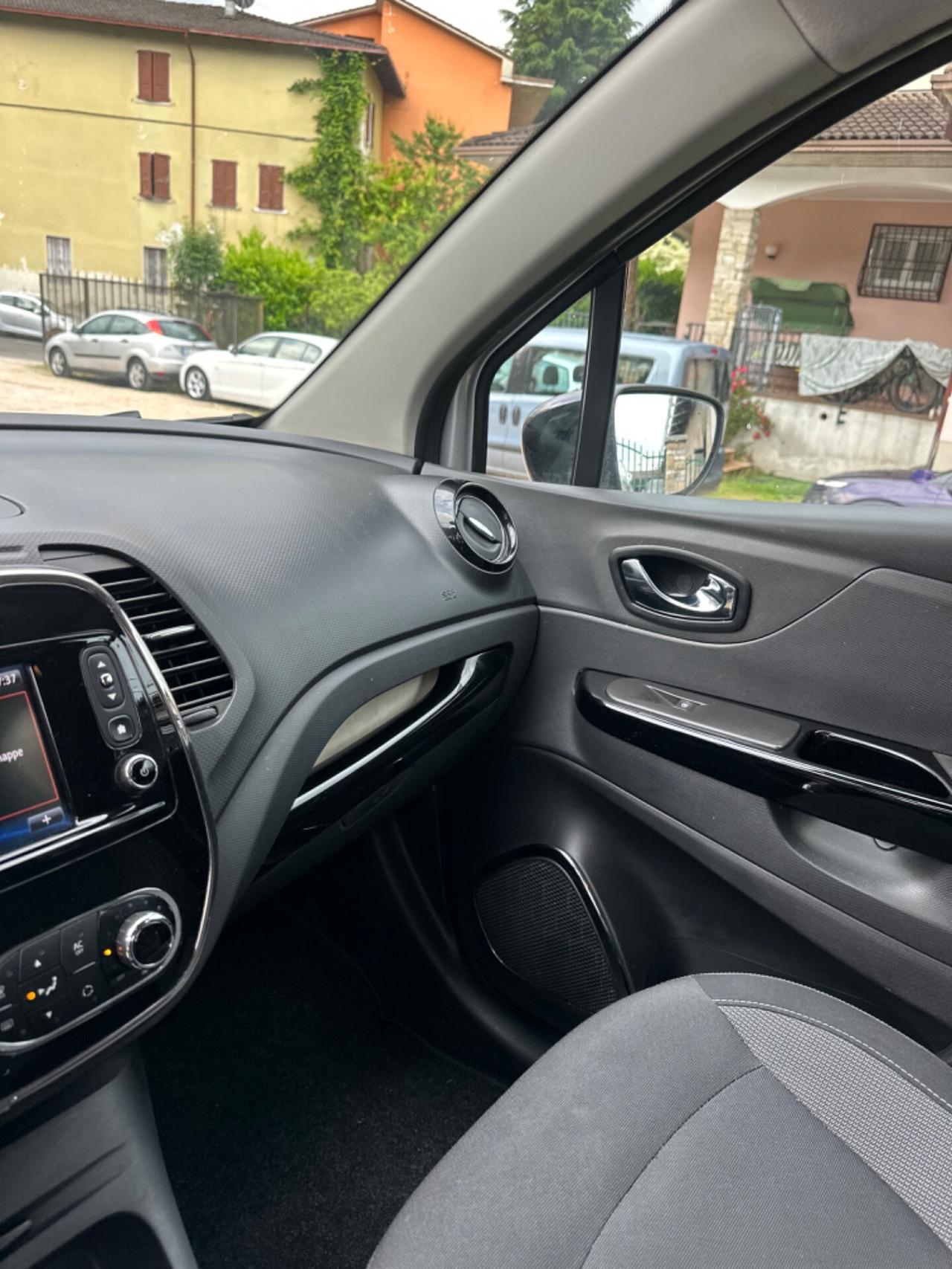 Renault CAPTUR 1.5 dCi 8V 90 CV R-LINK UNICOPR GARANZ