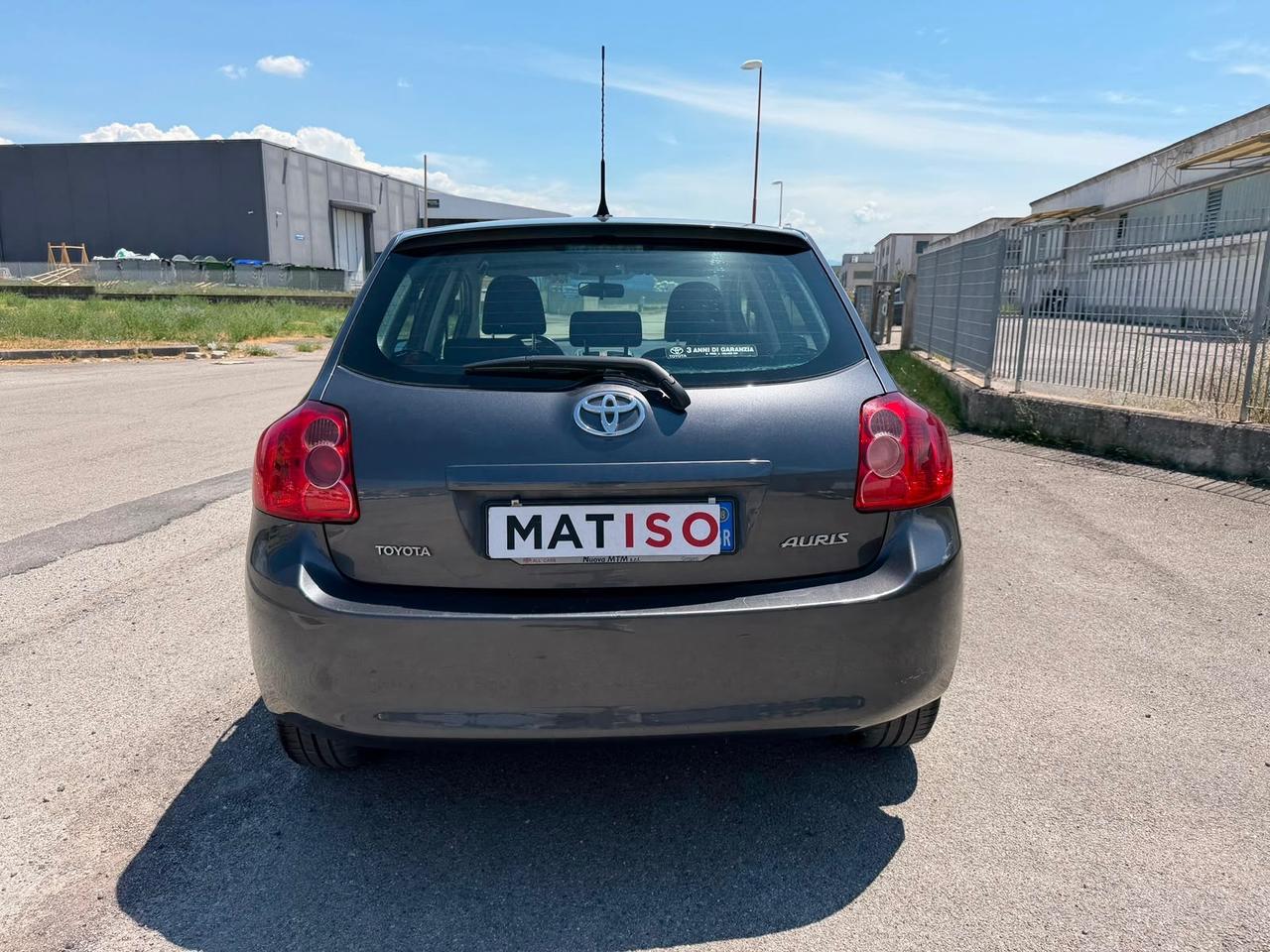 Toyota Auris D-4D Sol