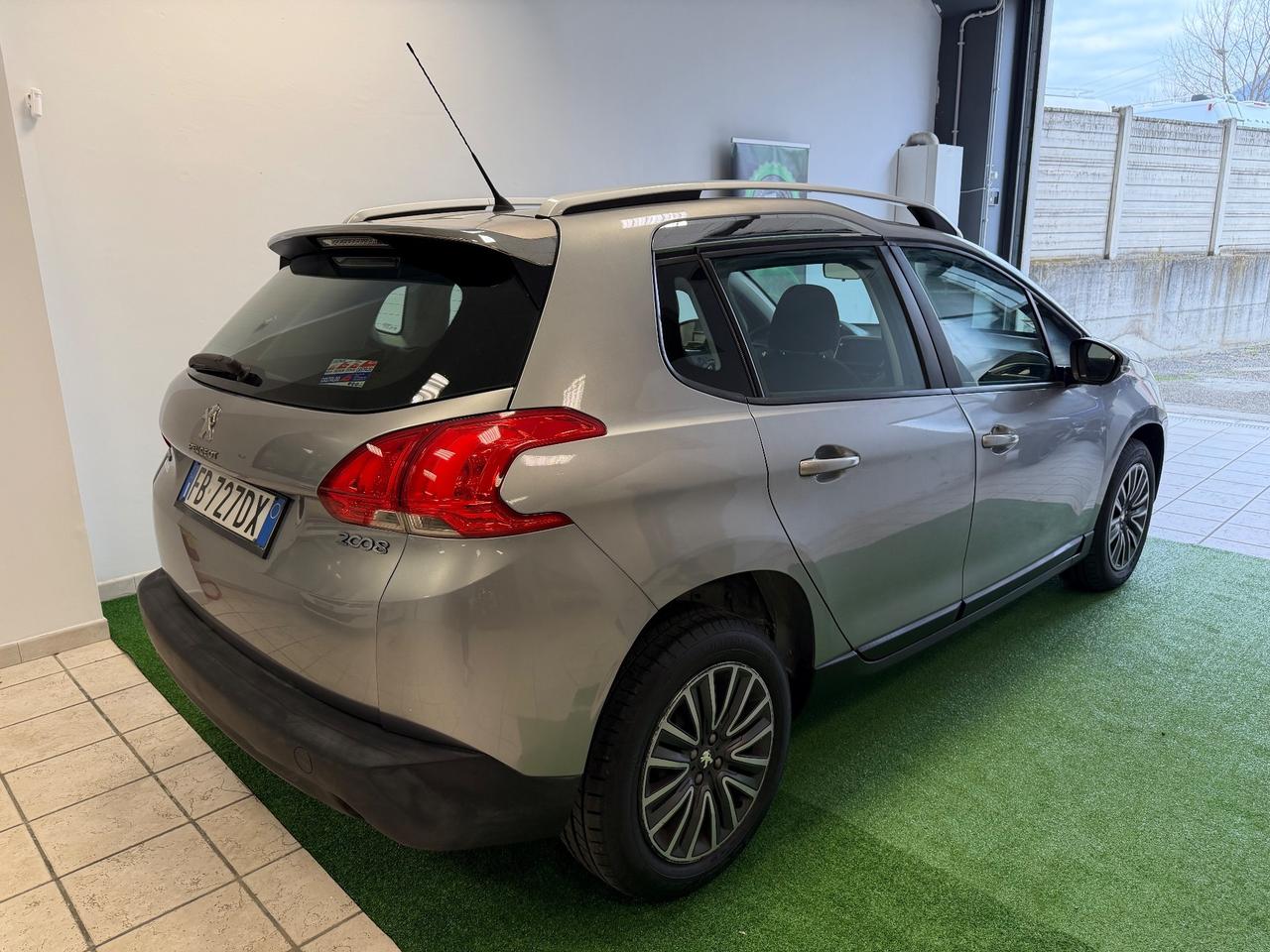 Peugeot 2008 BlueHDi 100 Allure