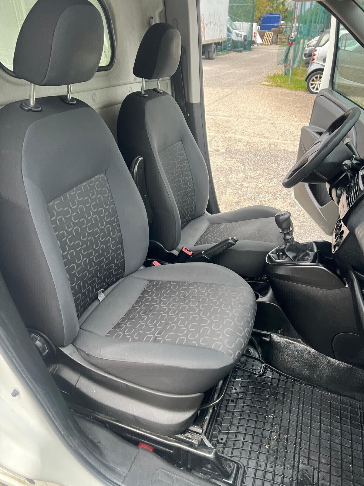 Fiat Doblo Metano Maxi 2011