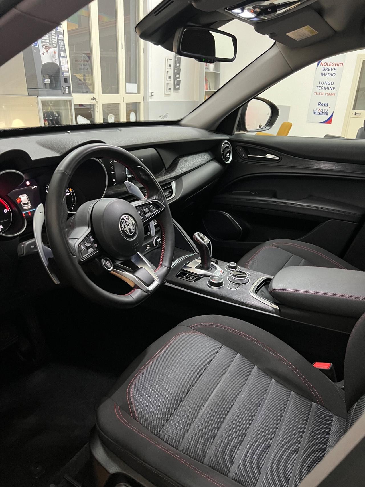 Alfa Romeo Stelvio 2.2 Turbodiesel 190 CV AT8 Q4 Business