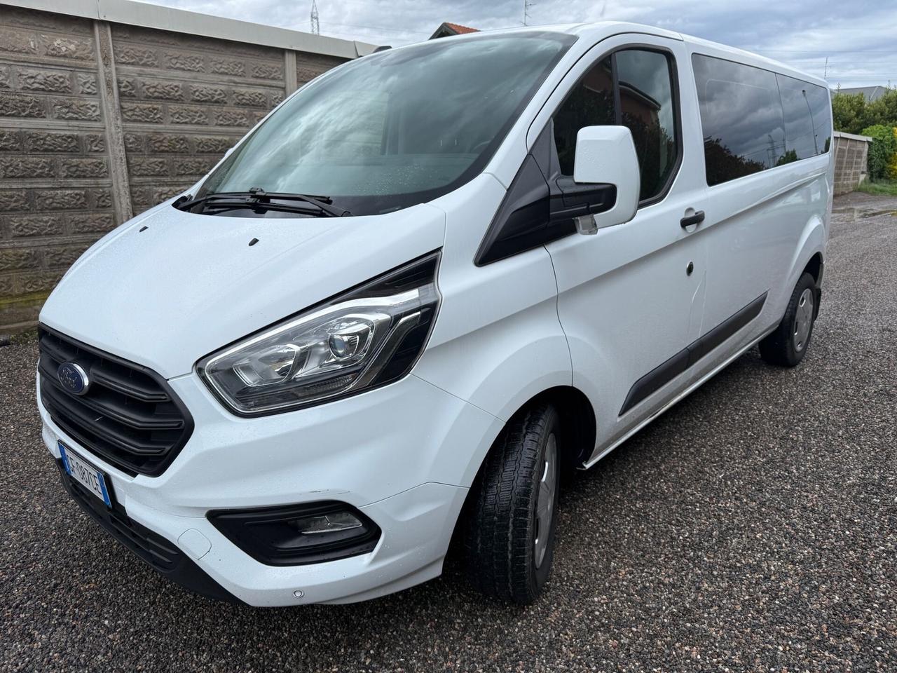 Ford Tourneo Custom Combi 320 2.0 EcoBlue 130CV PL