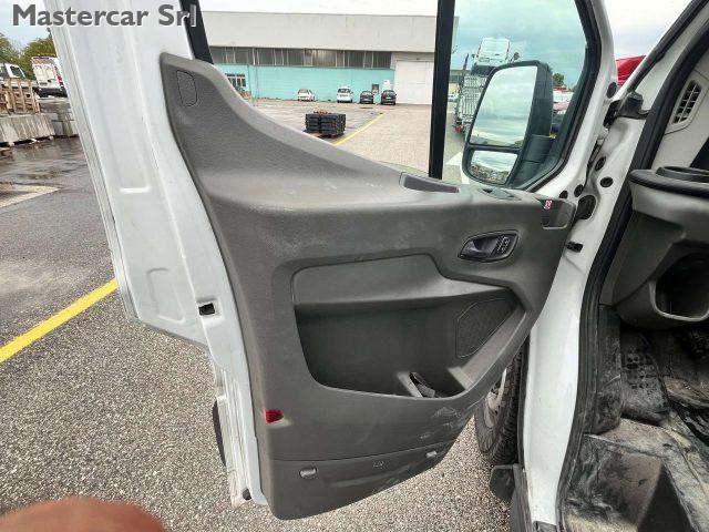 FORD Transit 330 COMBI L3H2 2.0TDCi 9 posti 130CV tg: GC265JT