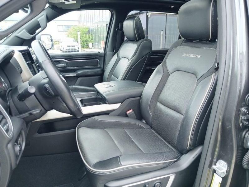 Dodge RAM 1500 5.7 V8 Laramie Night N1