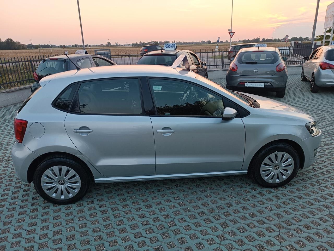 Volkswagen Polo 1.2 benzina~100.000~NEOPAT~2010