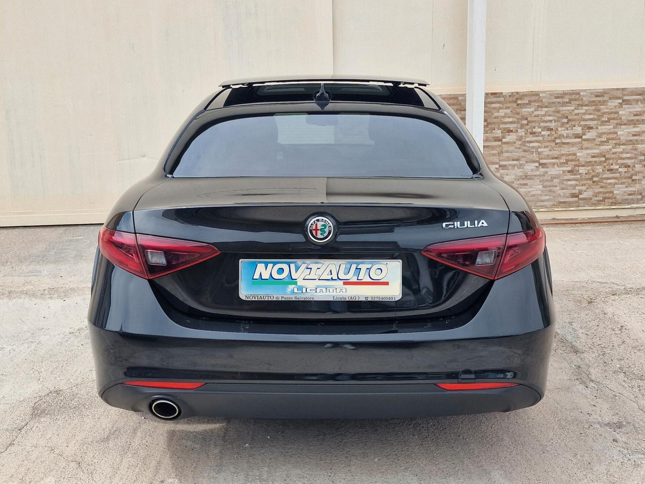 Alfa Romeo Giulia 2.2cc 150cv
