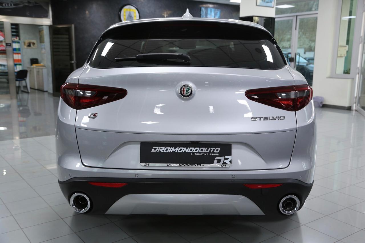 Alfa Romeo Stelvio 2.2 Turbodiesel 210 cv AT8 Q4 Super