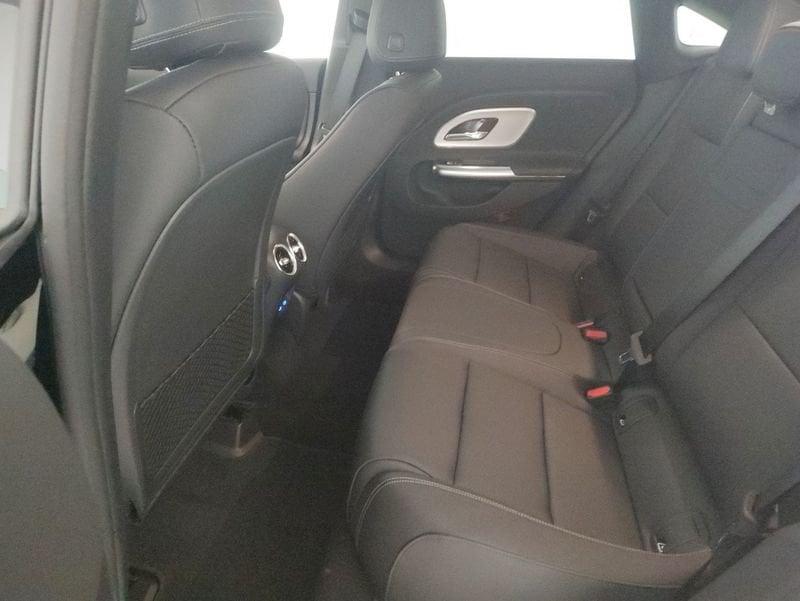 Mercedes-Benz CLA 200 Advanced Plus auto