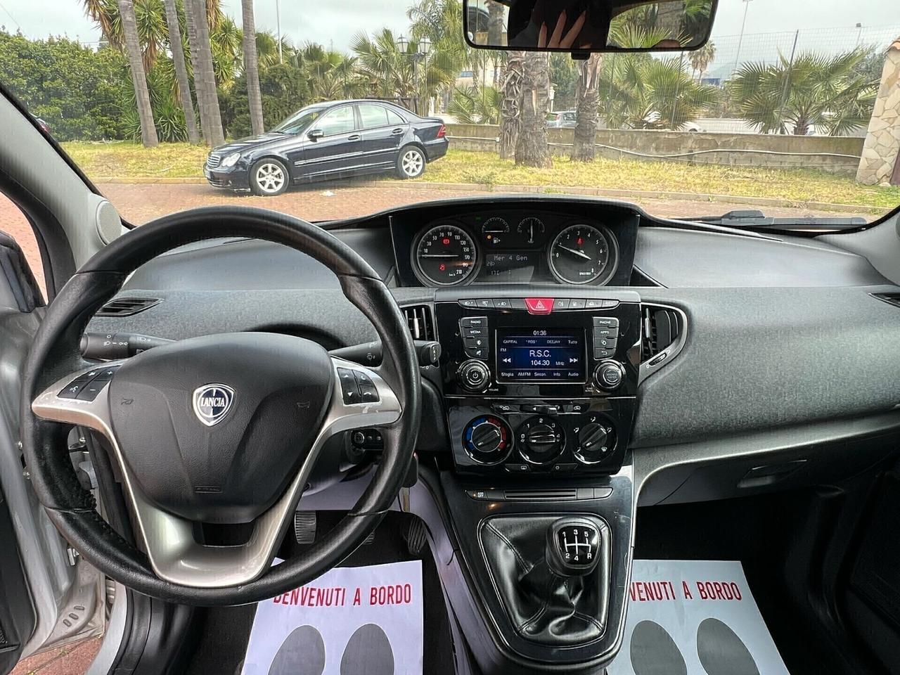 Lancia Ypsilon 1.2 69 CV 5 porte S&S Platinum