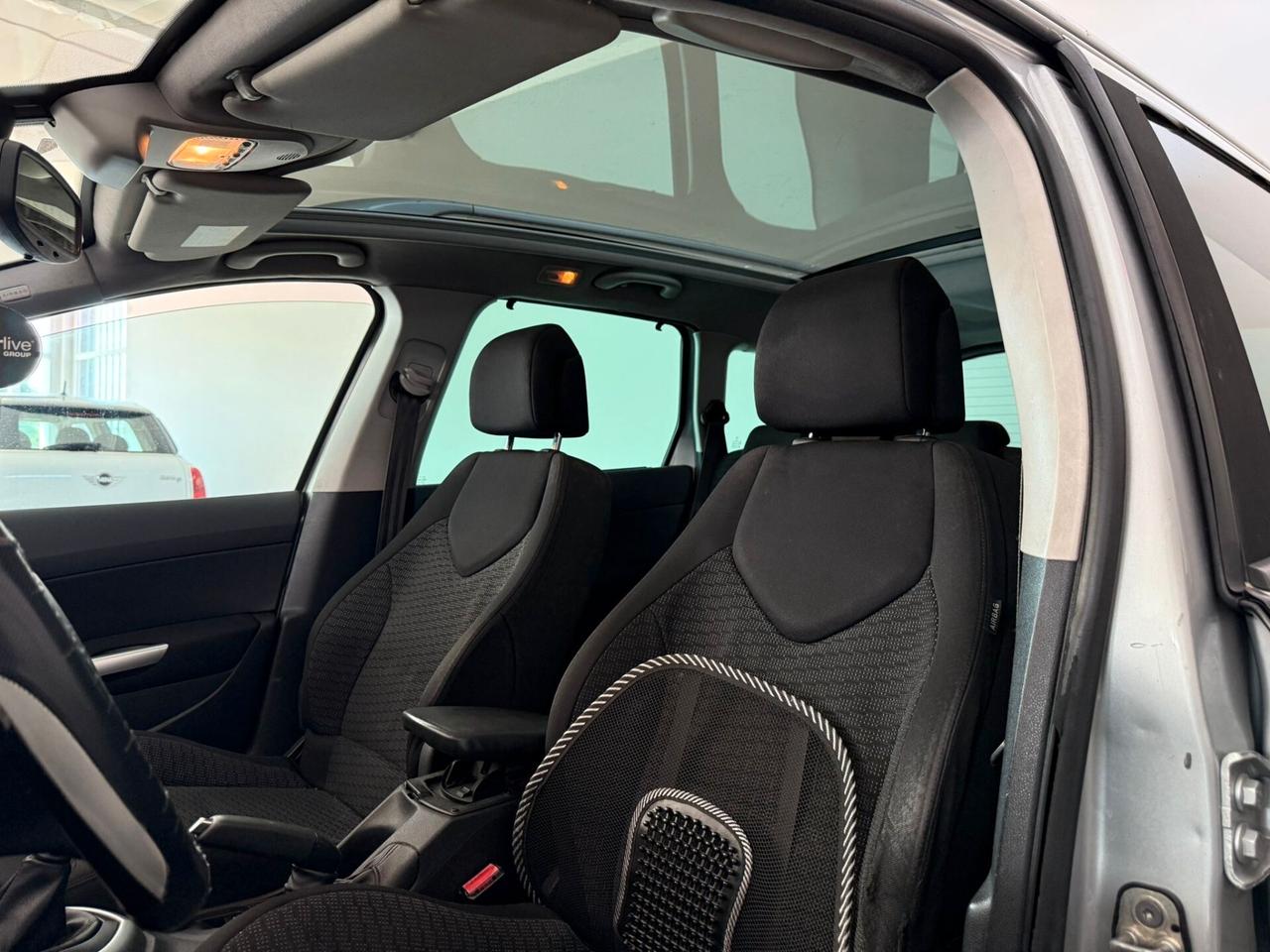 Peugeot 308 1.6 HDi 110CV SW Ciel Féline NEOPATENTATI