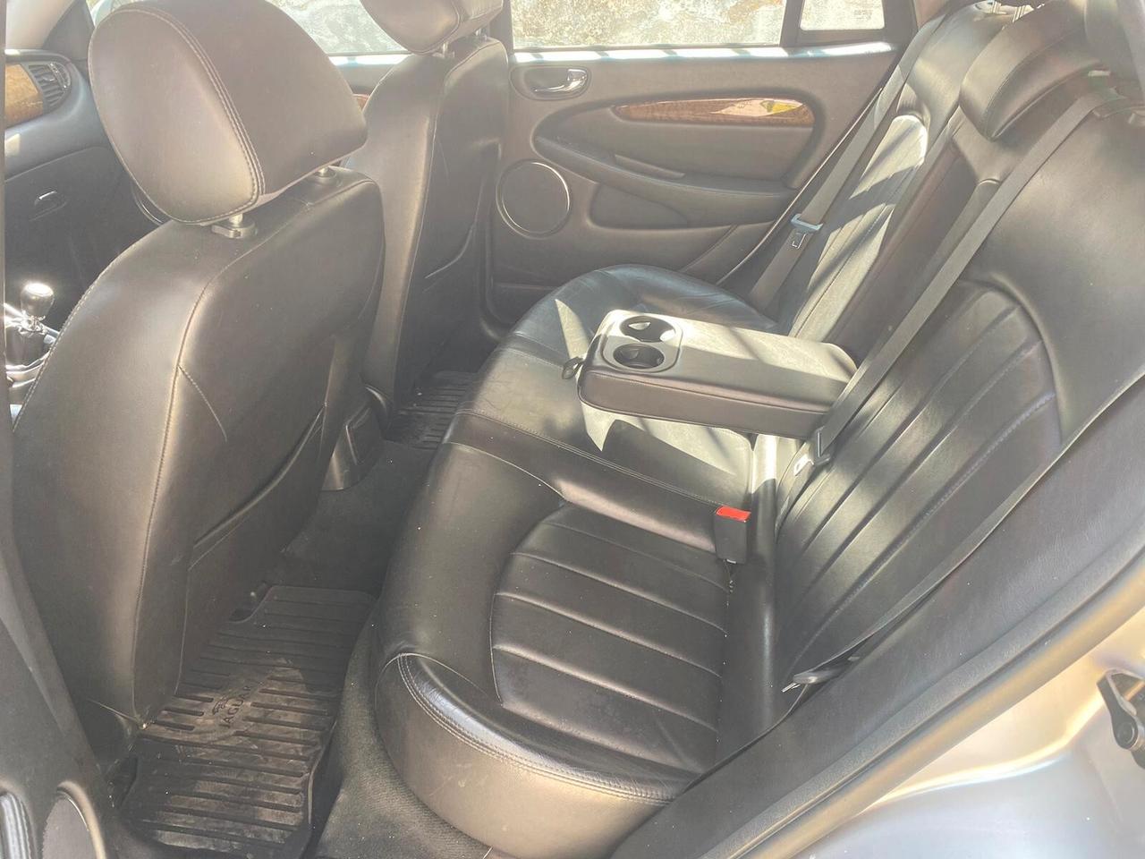 Jaguar X-Type 2.0cc diesel(PRIVATO)-2004