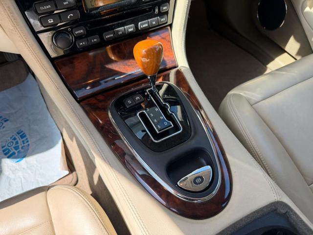 JAGUAR XJ 4.2 BENZINA V8 EXECUTIVE