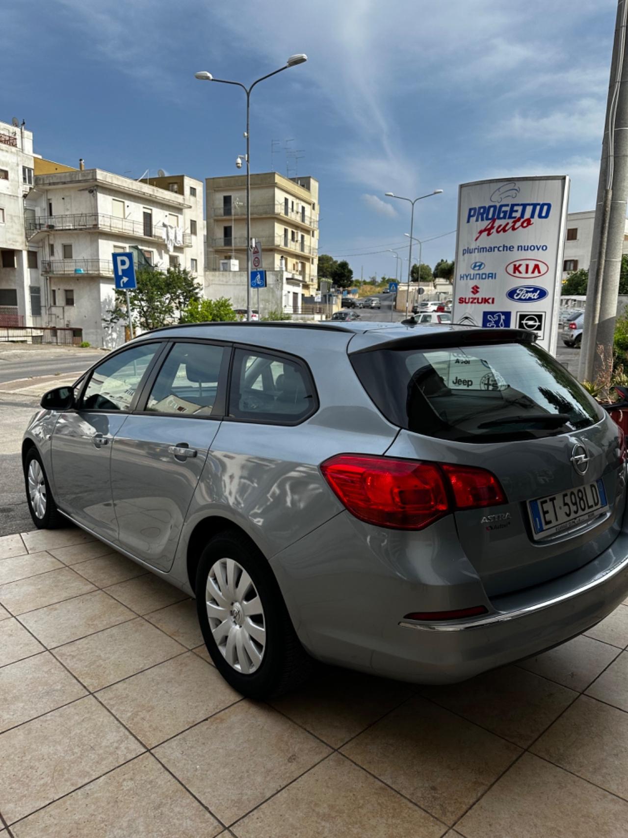 Opel Astra 1.7 CDTI 110CV Sports Tourer Elective