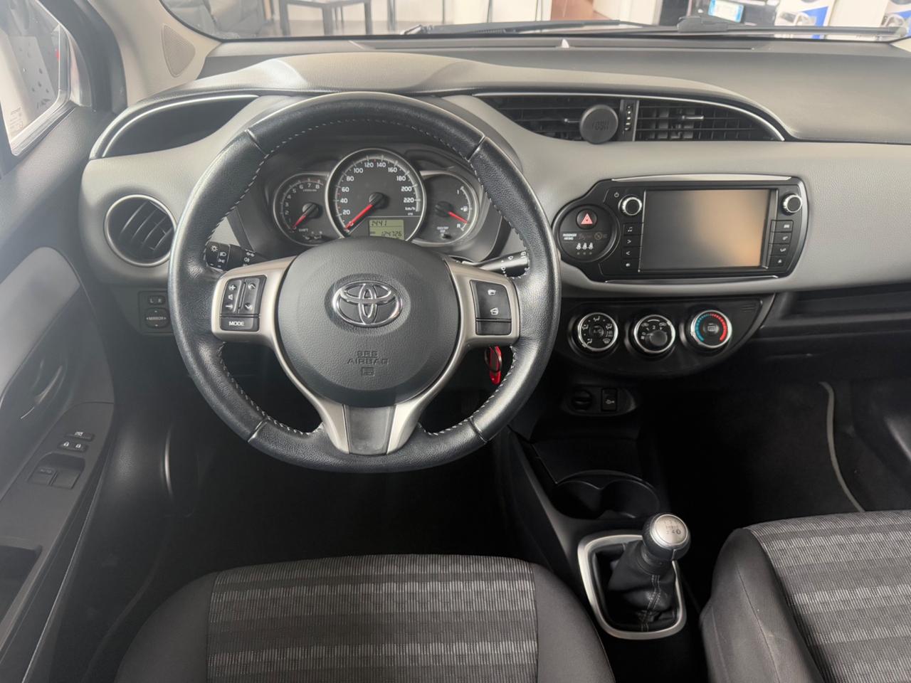 Toyota Yaris 1.0 5 porte Lounge ok neopatentati