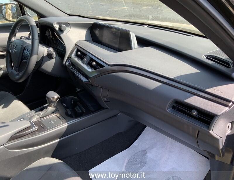 Lexus UX Hybrid Executive