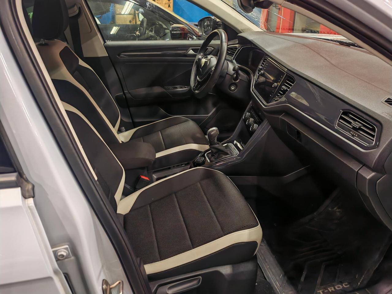 Volkswagen T-Roc 2.0 TDI 4MOTION incidentata