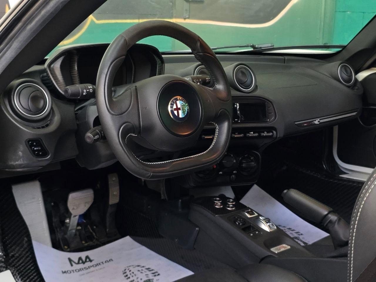 Alfa Romeo 4C Launch Edition (72/500) 3.600km