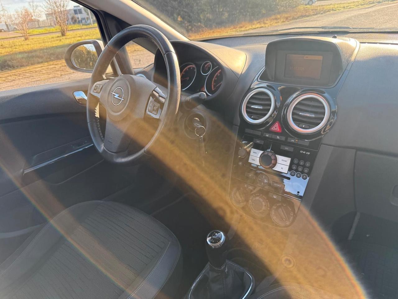 Opel Corsa 1.2 85CV 5 porte GPL-TECH Edition