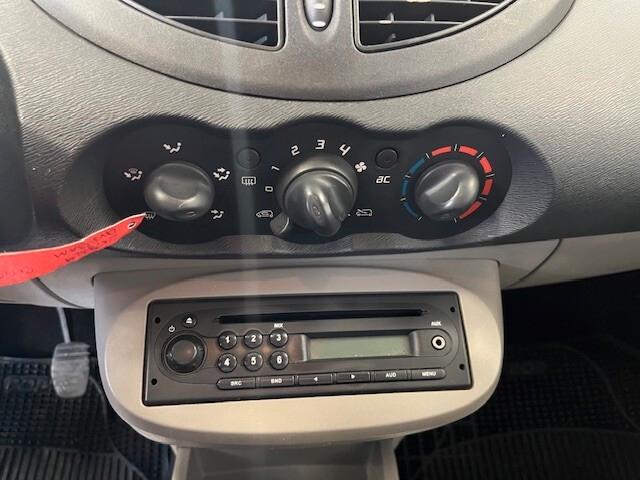 Renault Twingo 1.2 8V Dynamique