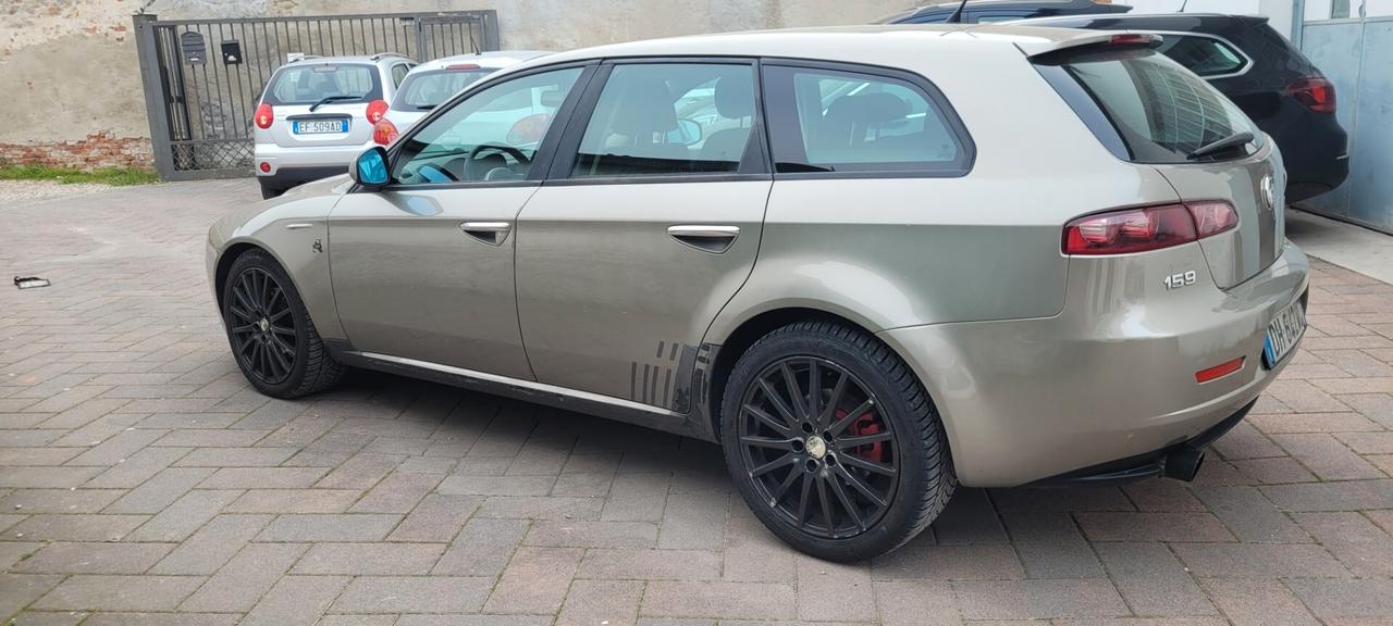 Alfa Romeo 159 1.9 JTDm Sportwagon