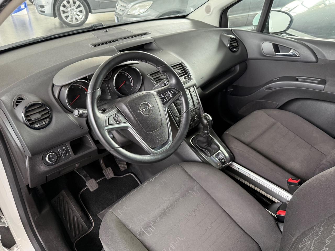 Opel Meriva 1.7 CDTI 110CV b-color