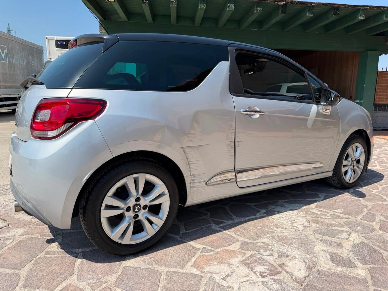 DS3 3 PureTech 82 Chic neopatentati