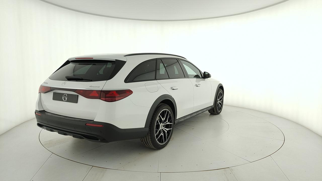 Mercedes-Benz E 220 d 4MATIC All Terrain