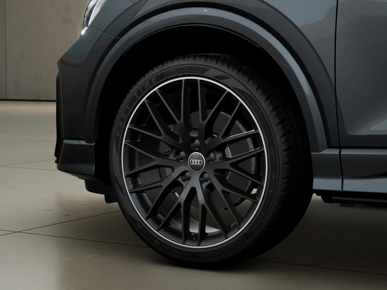 Audi Q2 35 1.5 tfsi identity black s-tronic