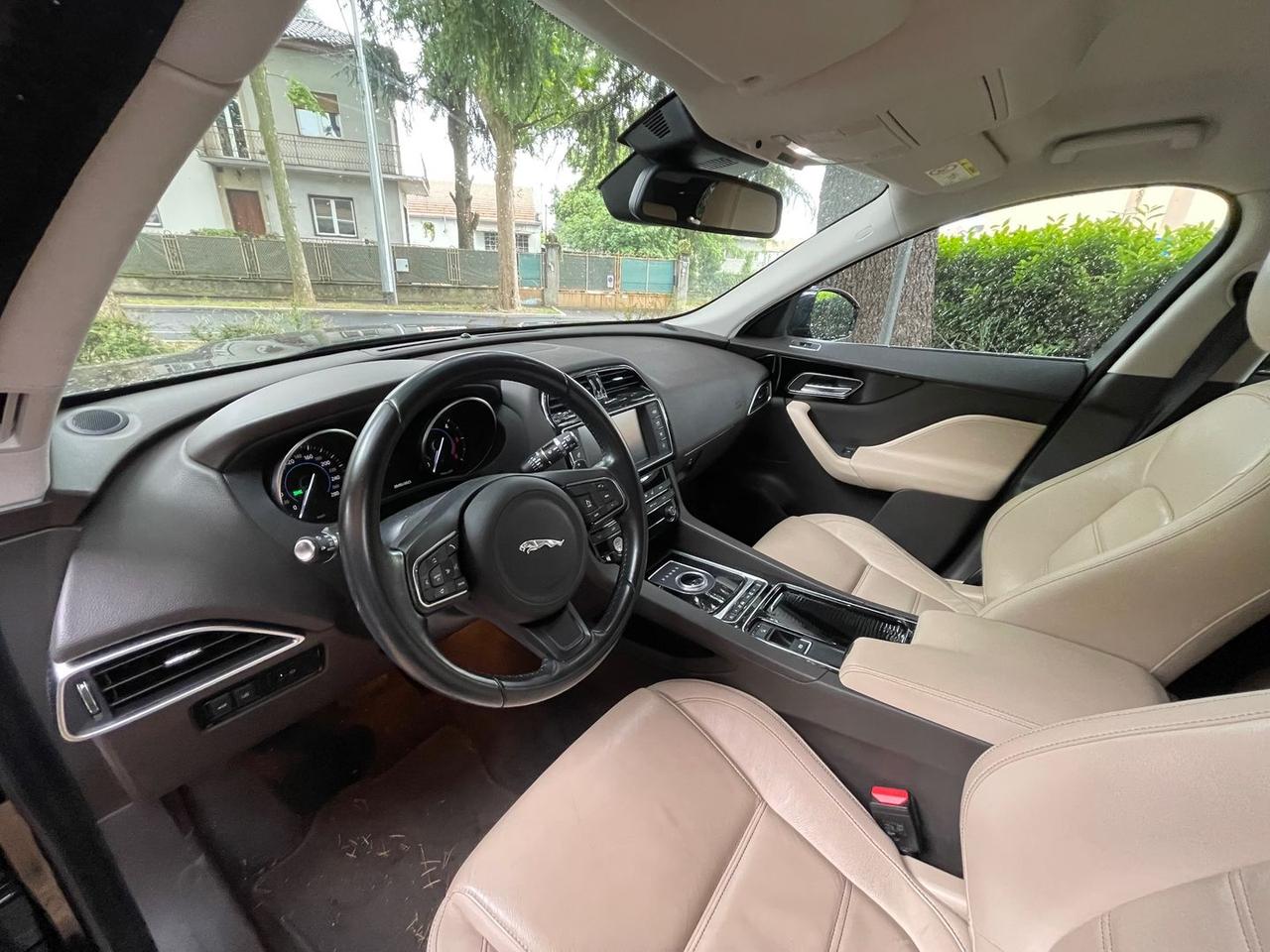 Jaguar F-Pace Prestige 2.0 Turbo