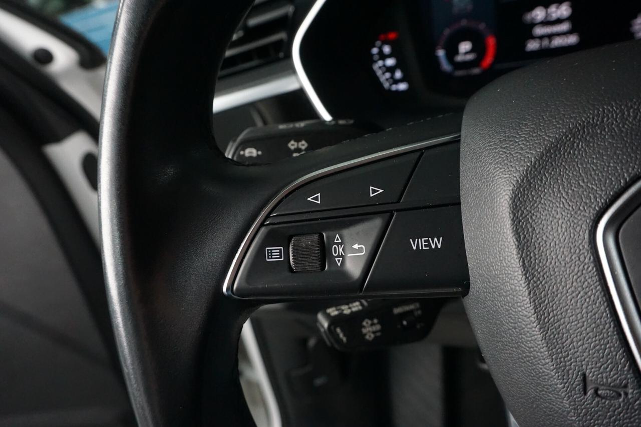 Audi Q3 35 TDI S tronic Business