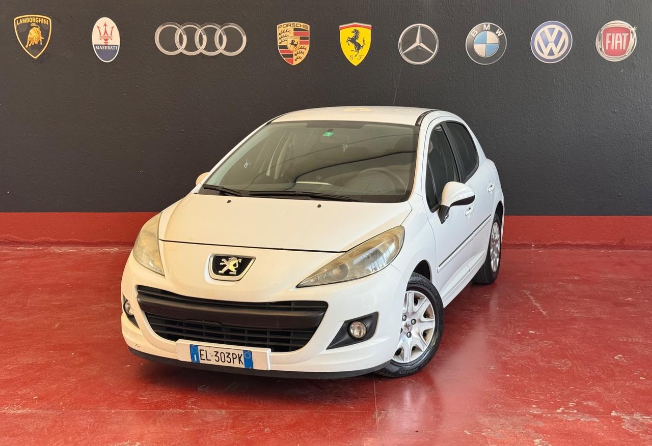 Peugeot 207 1.4 HDi 70CV 5p. OK NEOPATENTATI