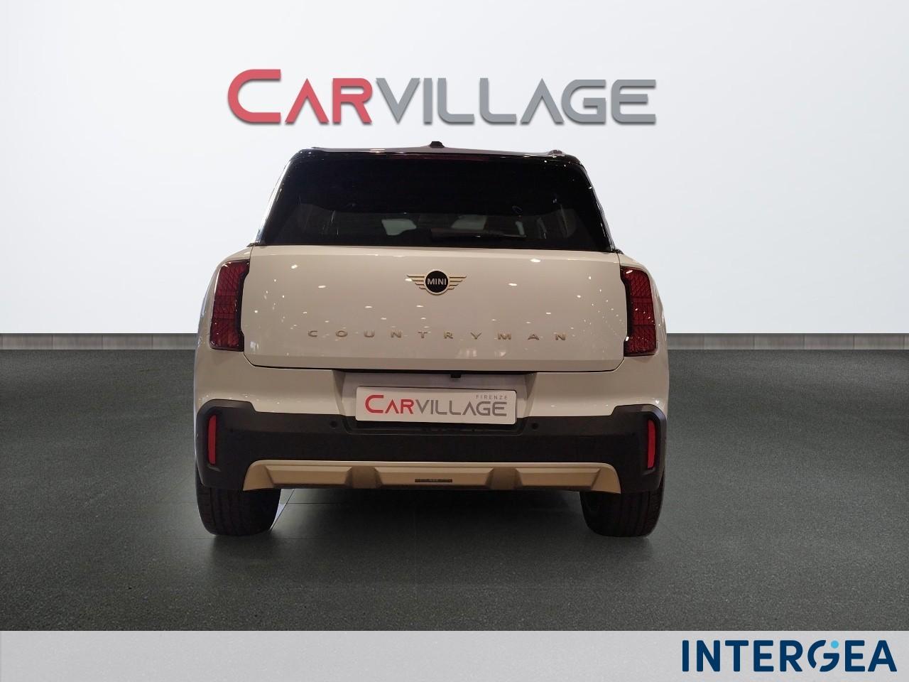 MINI Mini Countryman 2.0 48V D Favoured auto