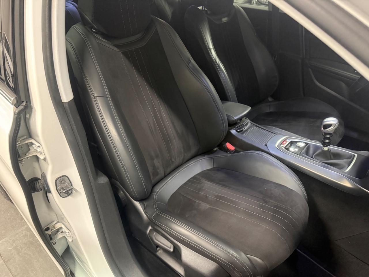 Peugeot 308 BlueHDi 120 S&S Allure