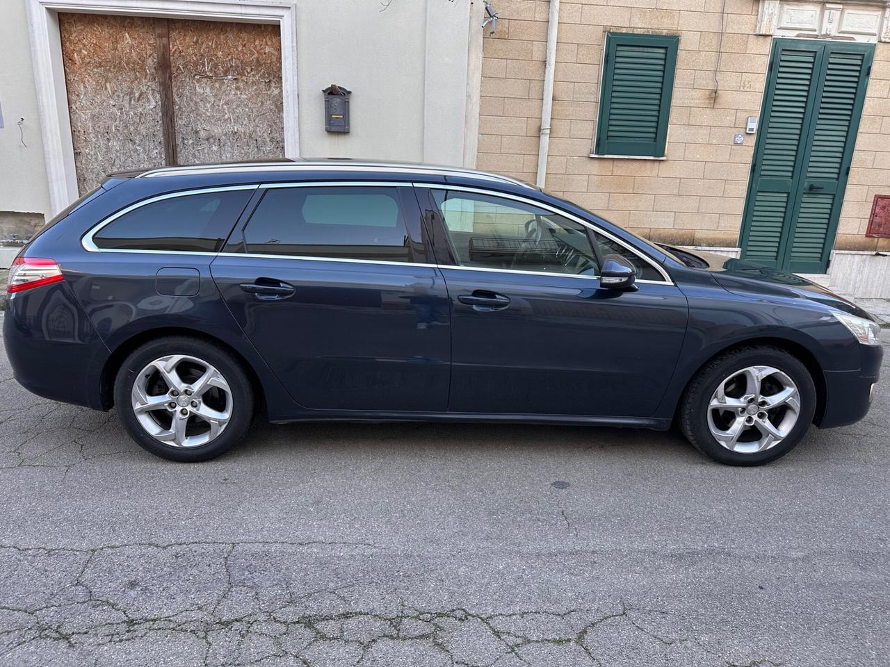 Peugeot 508 1.6 e-HDi 115CV cambio robotizzato S&S SW Ciel Allure