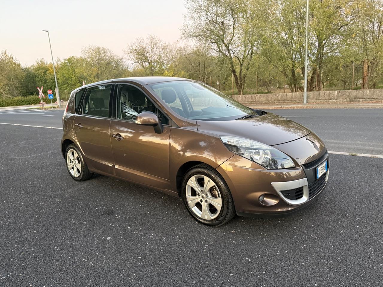 Renault Scenic Scénic X-Mod 1.5 dCi 110CV Luxe