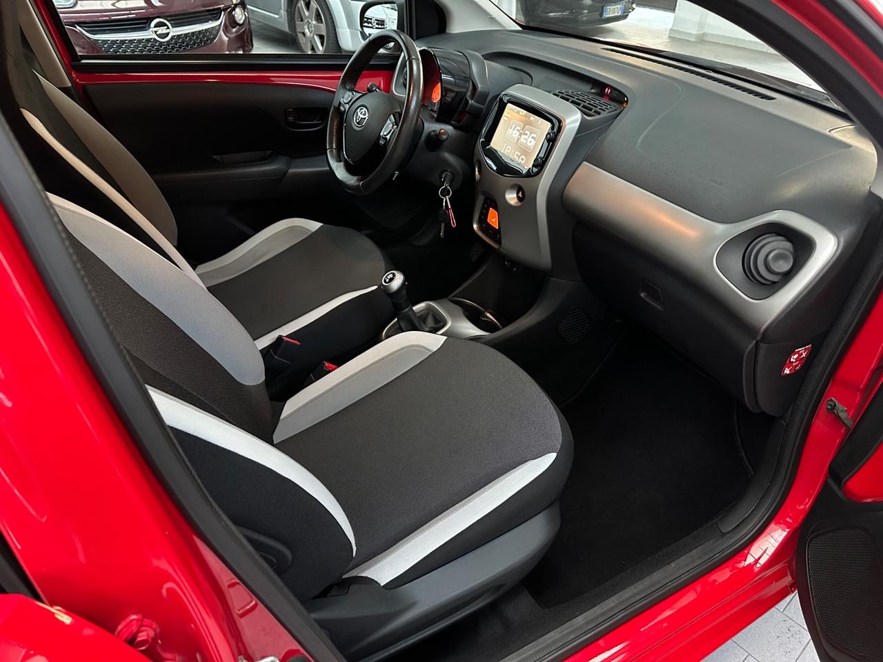 Toyota Aygo 1.0 VVT-i 69 CV 5 porte x-wave